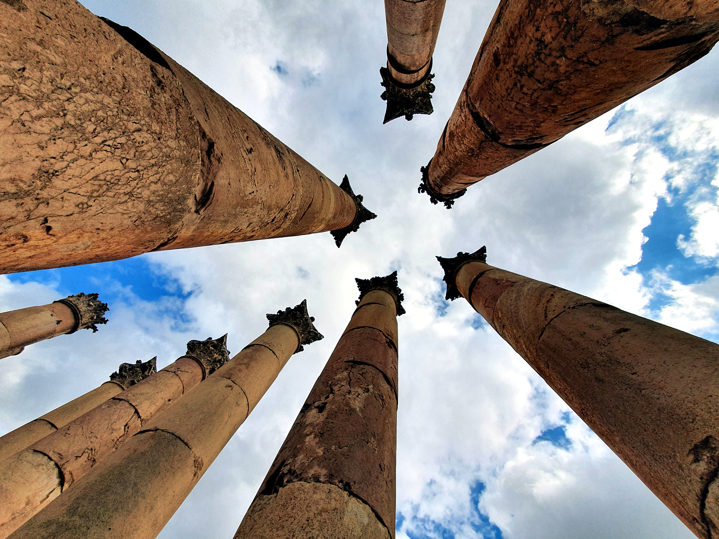 jerash-pillars.jpg