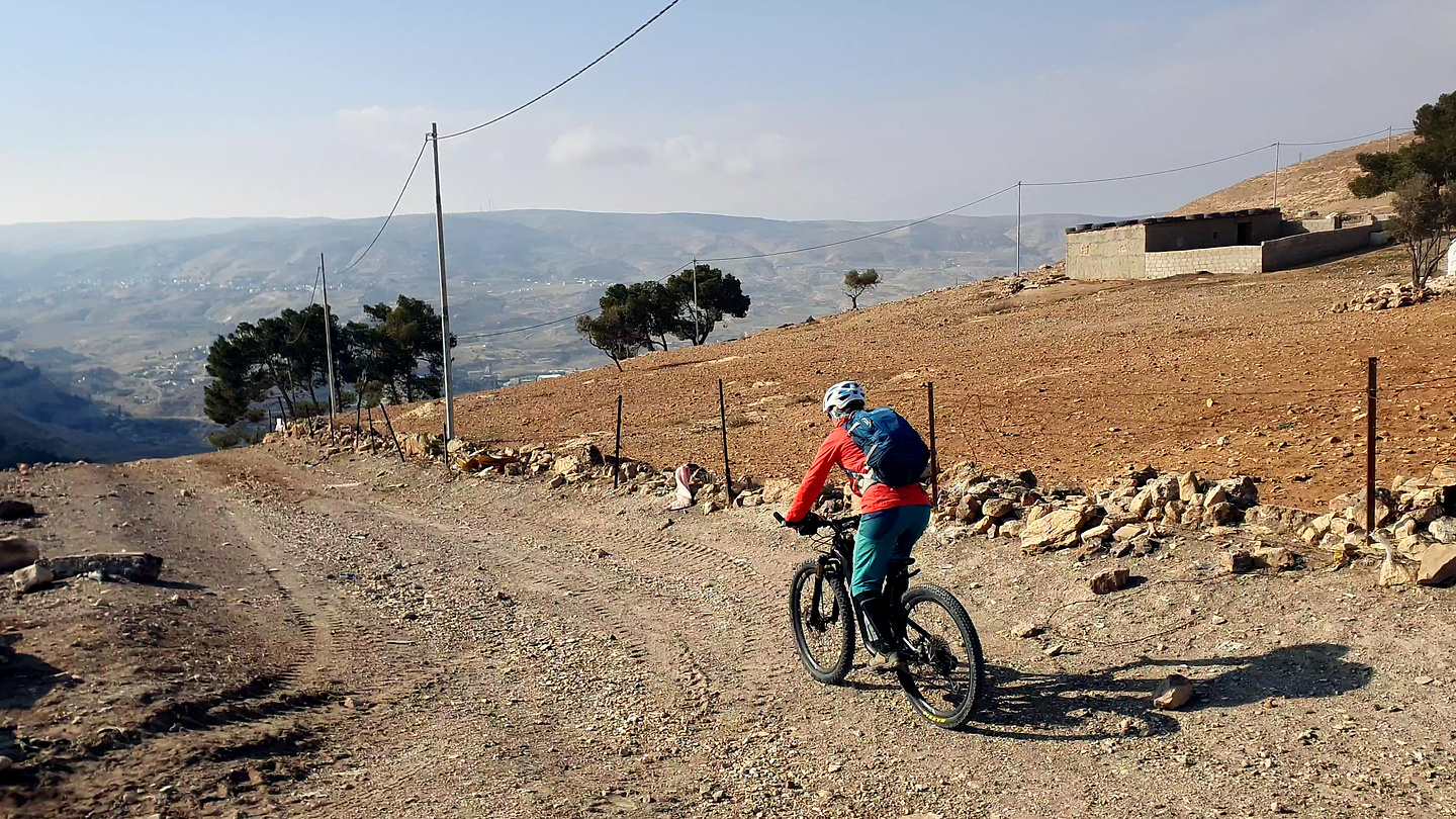 karak-downhill.jpg