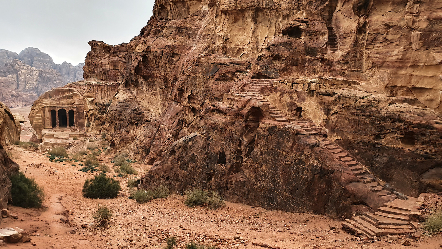 petra-stairs1.jpg