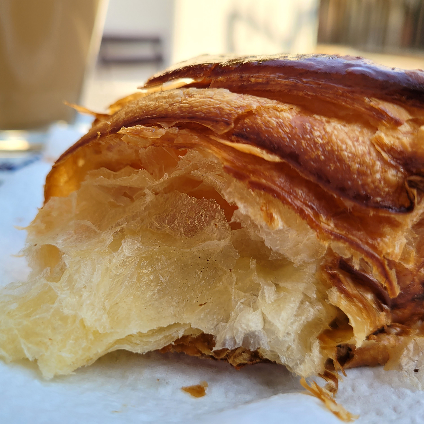 ceret-croissant.jpg