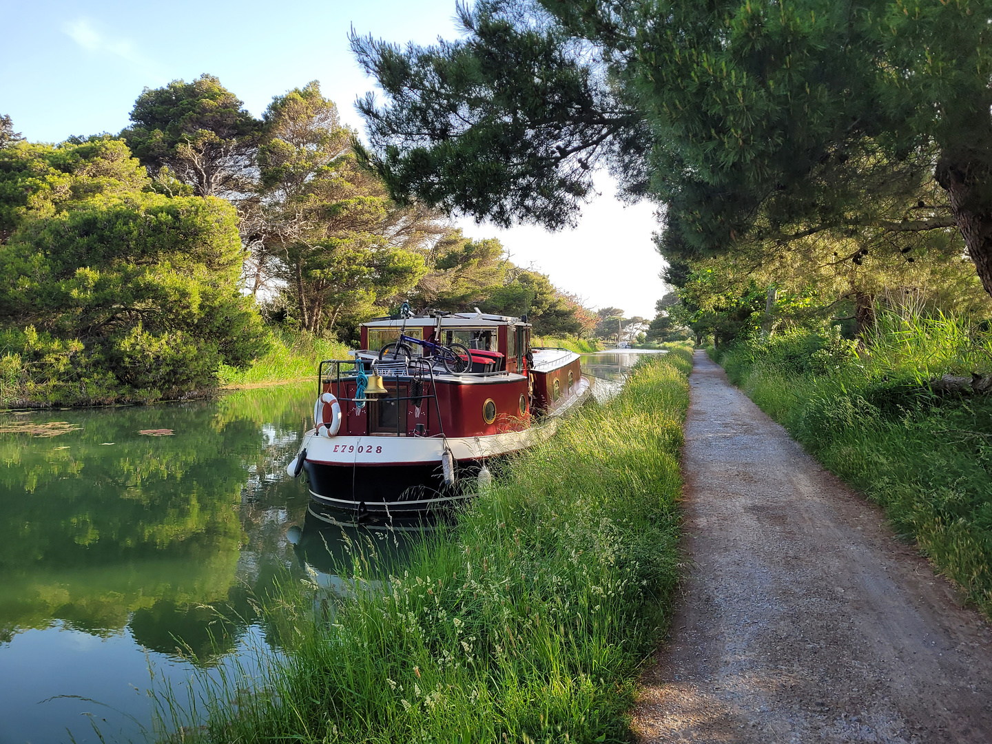 narbonne-cyclepath1.jpg