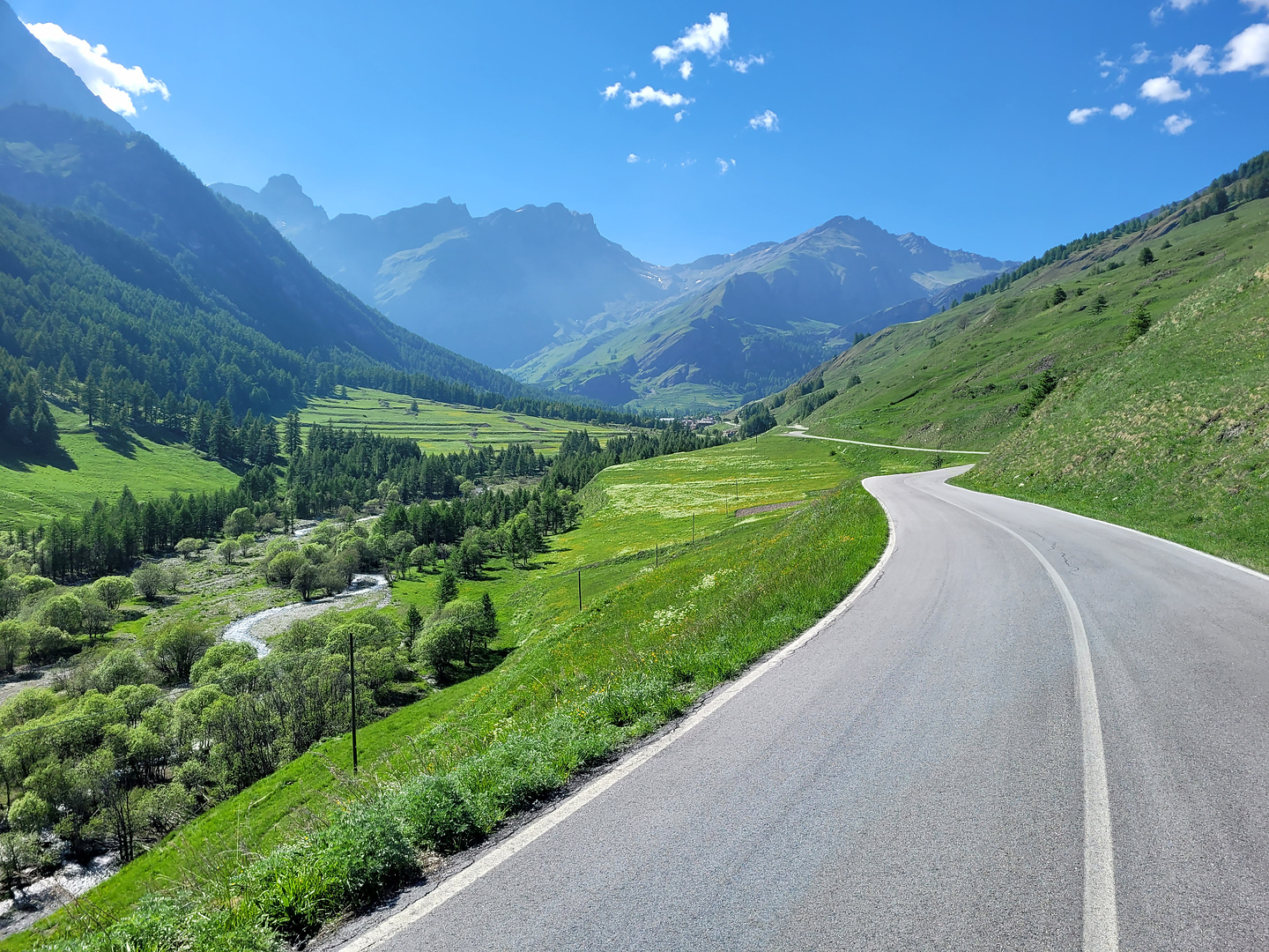 pontechianale-road.jpg