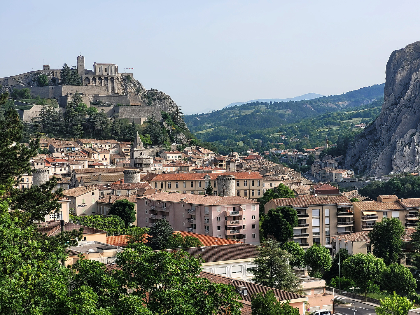 sisteron-town1.jpg