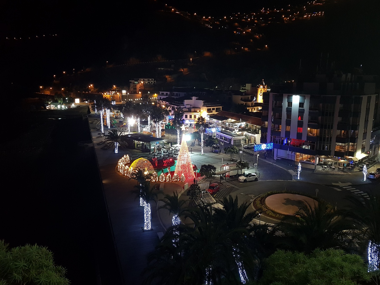 bravamar-night.jpg