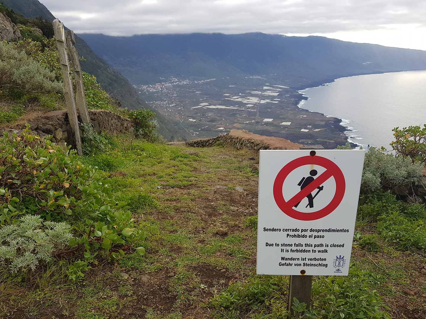 pena-sign.jpg