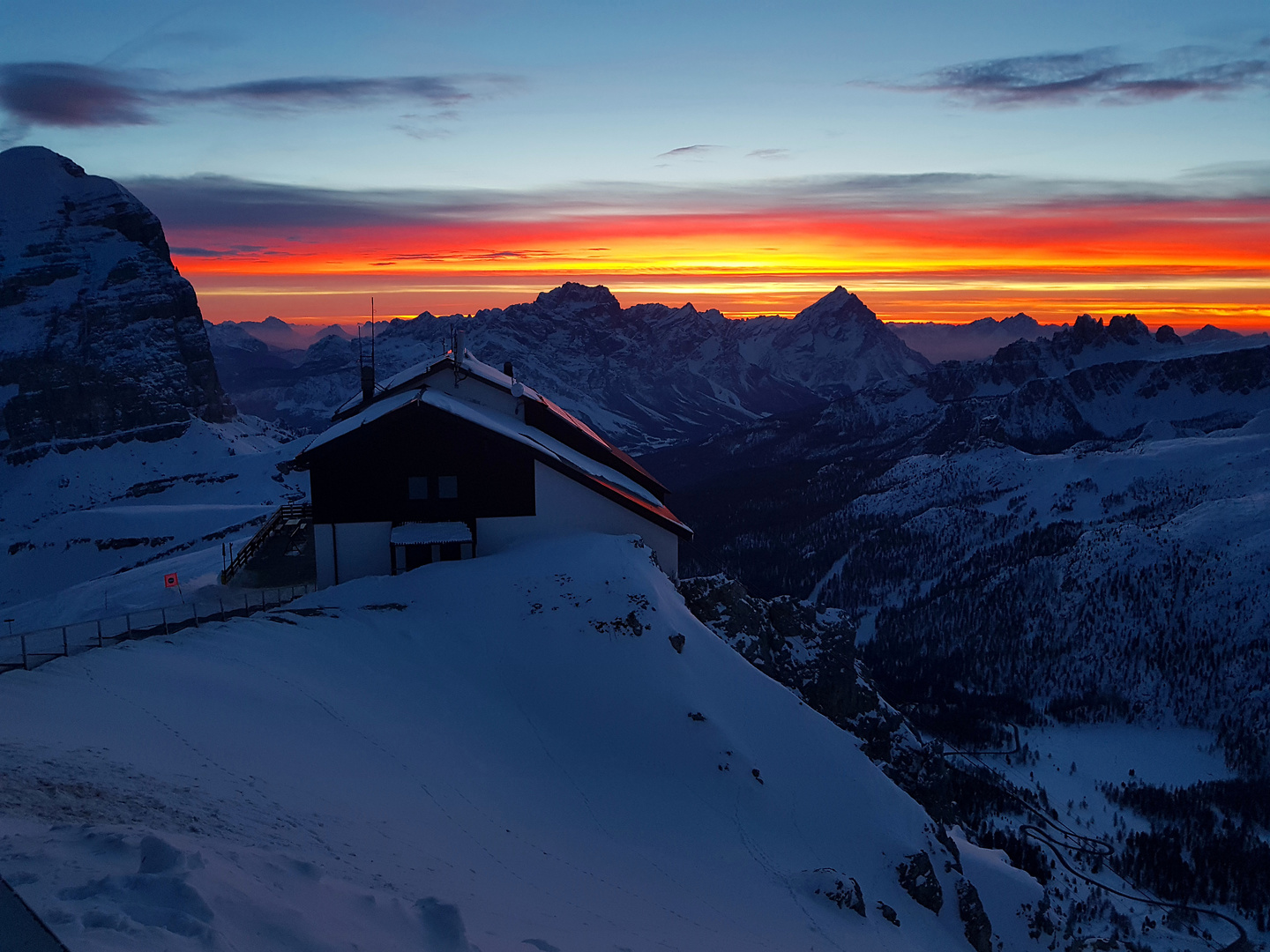 skicorvara-sunrise1.jpg