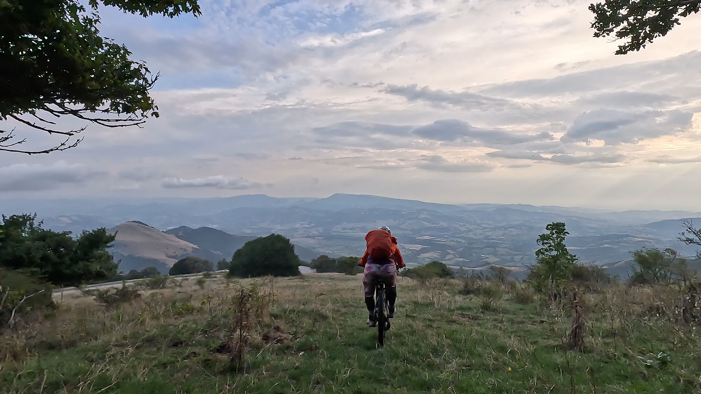 acuto-trail2.jpg