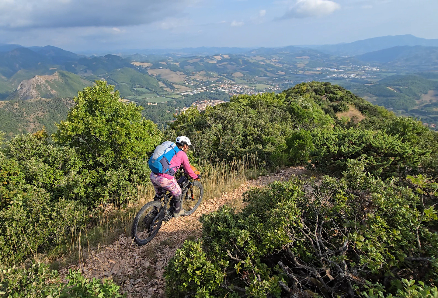 acuto-trail5.jpg