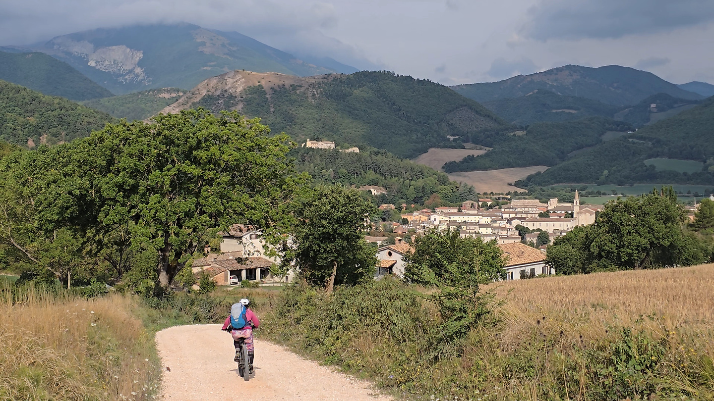 acuto-trail8.jpg