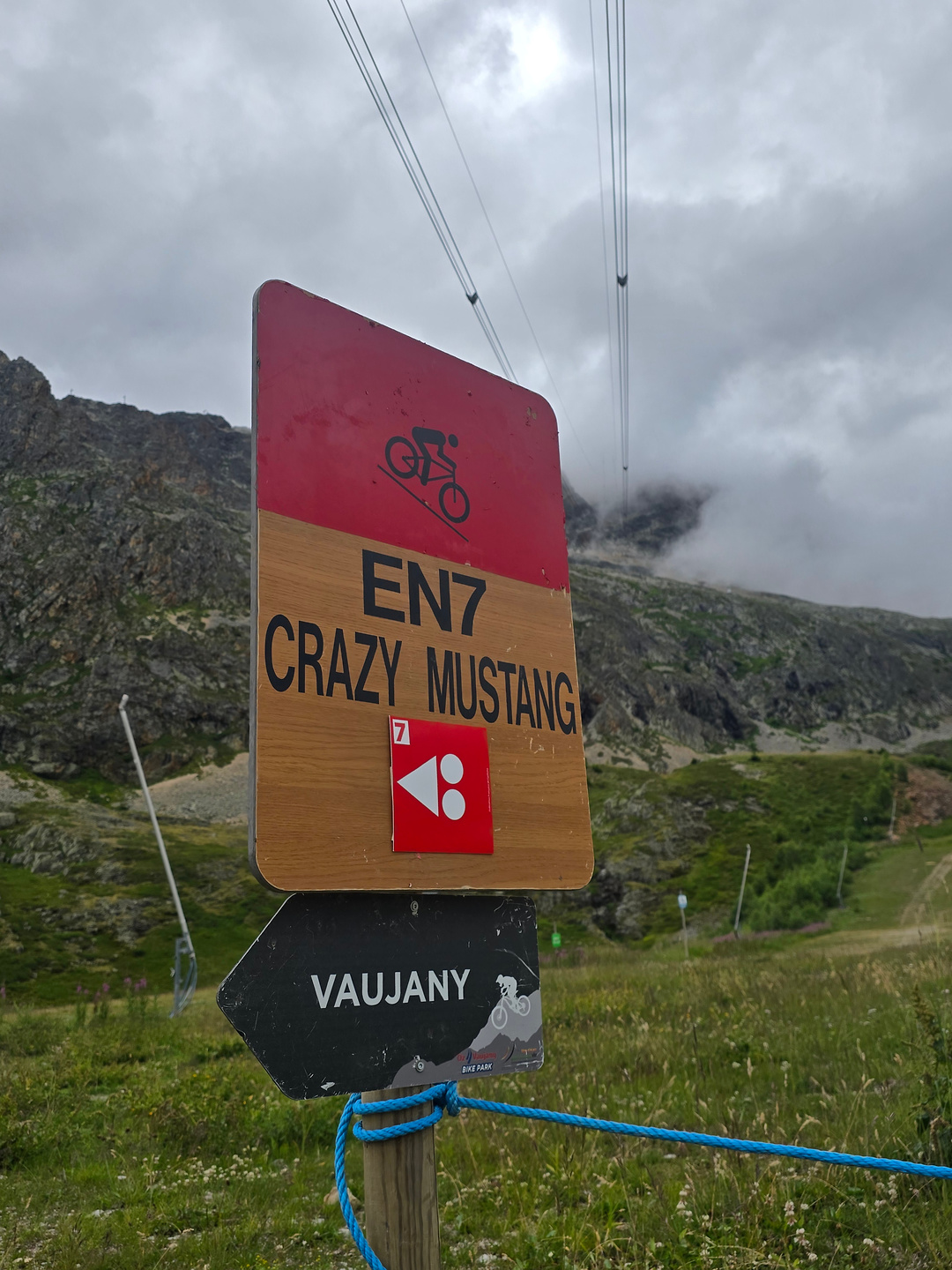 alpedhuez-bikepark2.jpg
