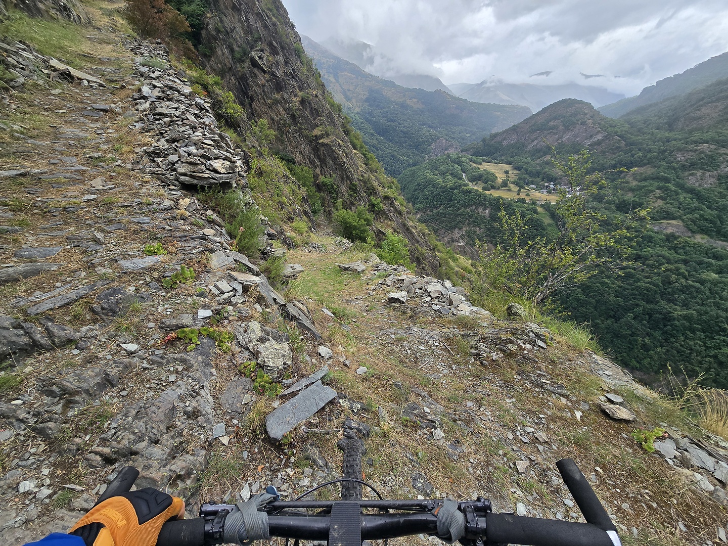 alpedhuez-cheminee3.jpg
