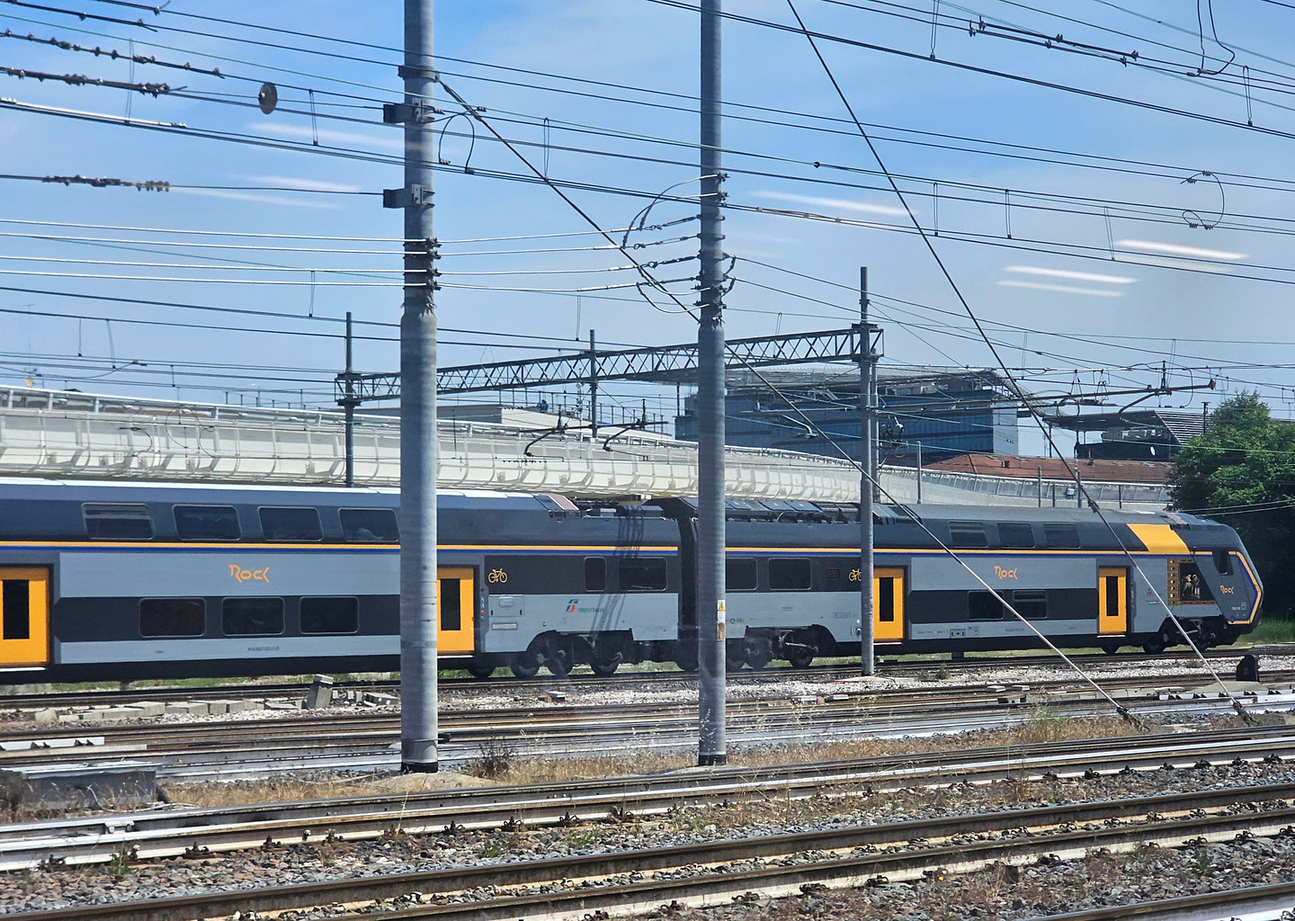 bologna-train1.jpg