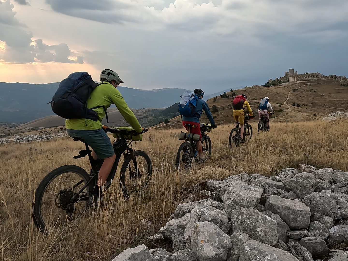 calascio-trail1.jpg
