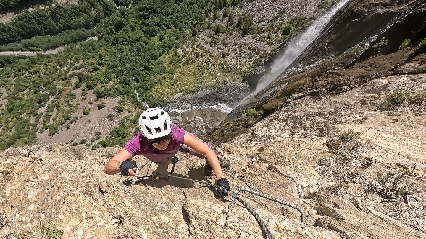 cascadepisse-ferrata11.jpg