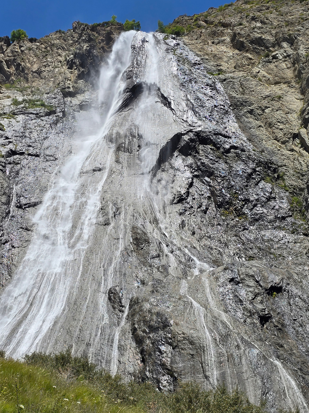 cascadepisse-ferrata3.jpg