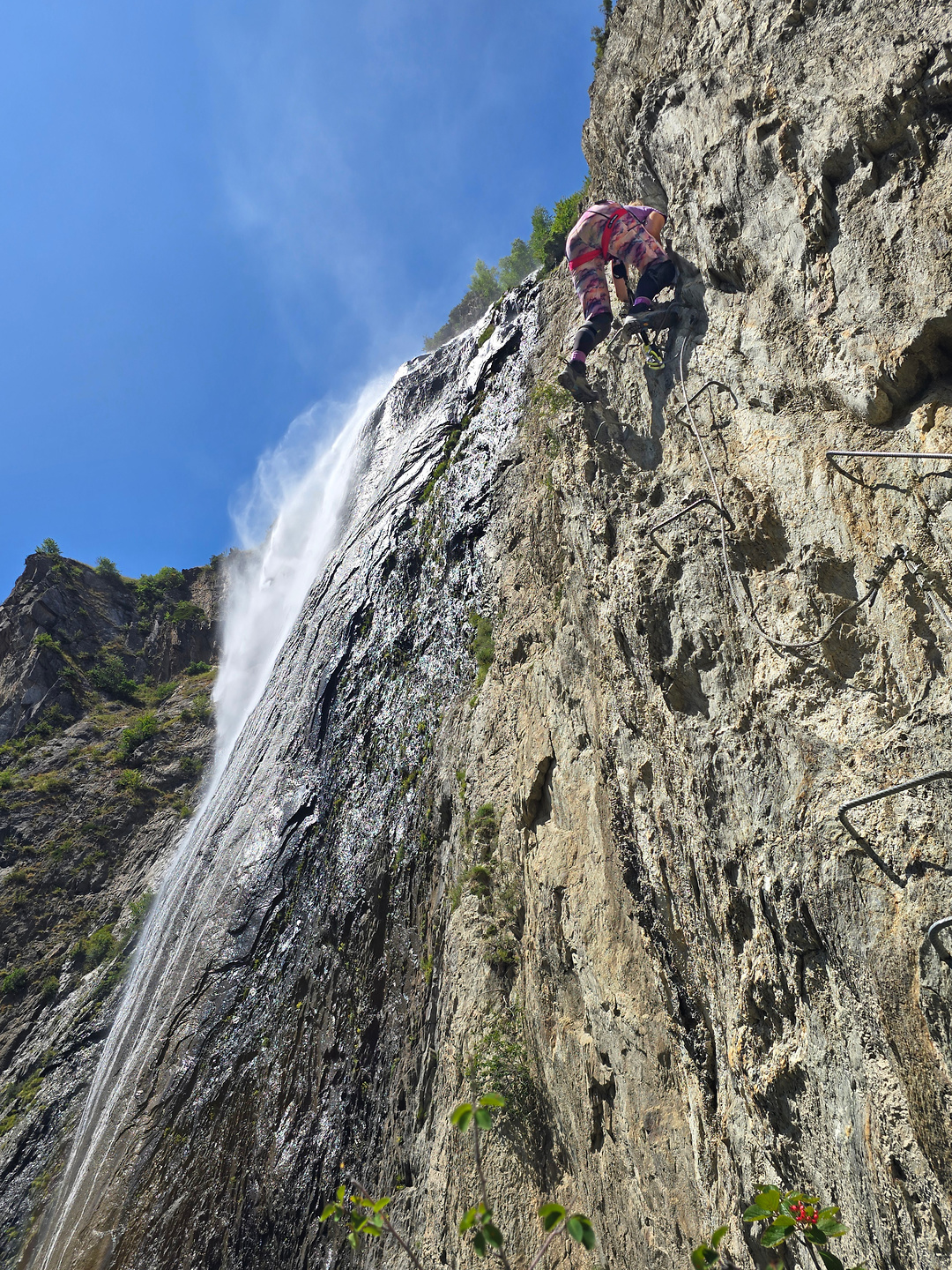 cascadepisse-ferrata9.jpg