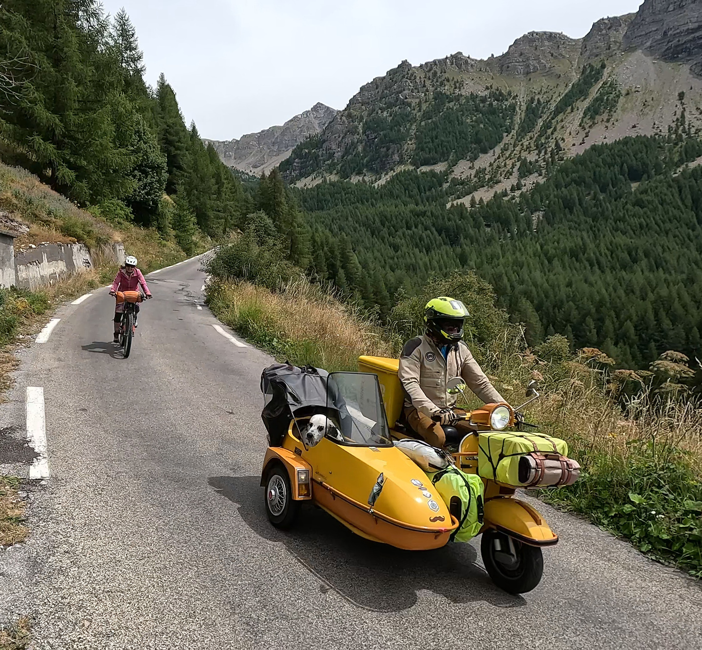 cayolle-road1.jpg