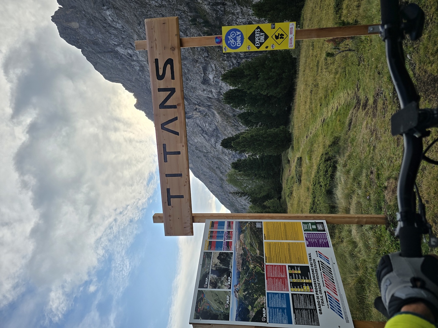 ciampac-trail0.jpg