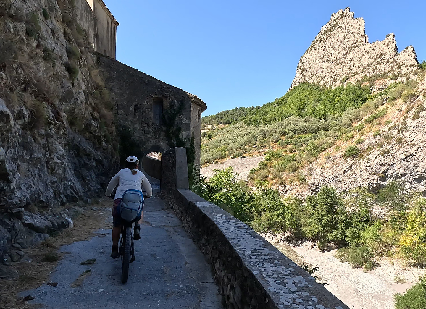 entrevaux-town1.jpg
