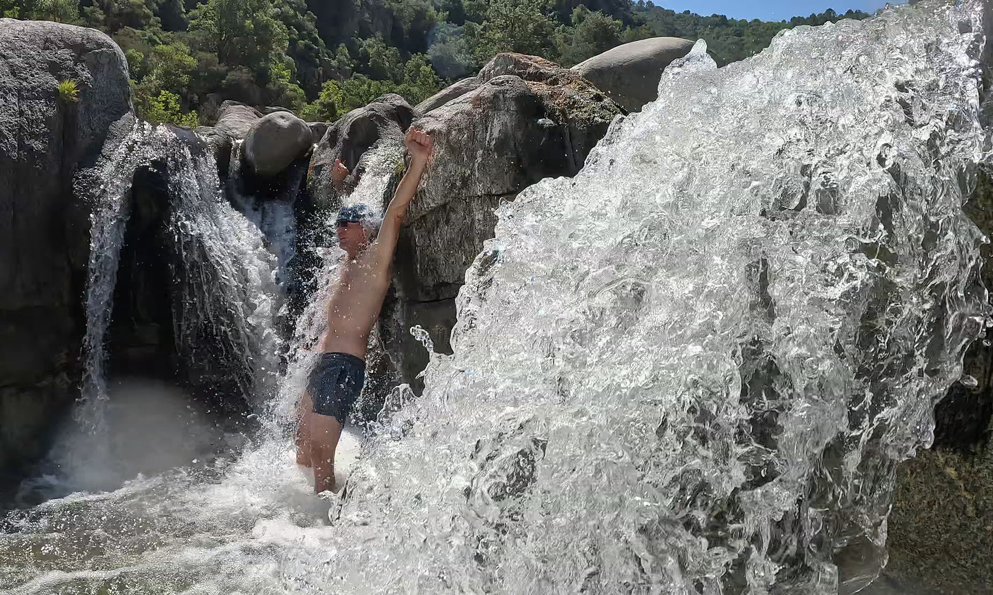 fiumorbu-swim4.jpg
