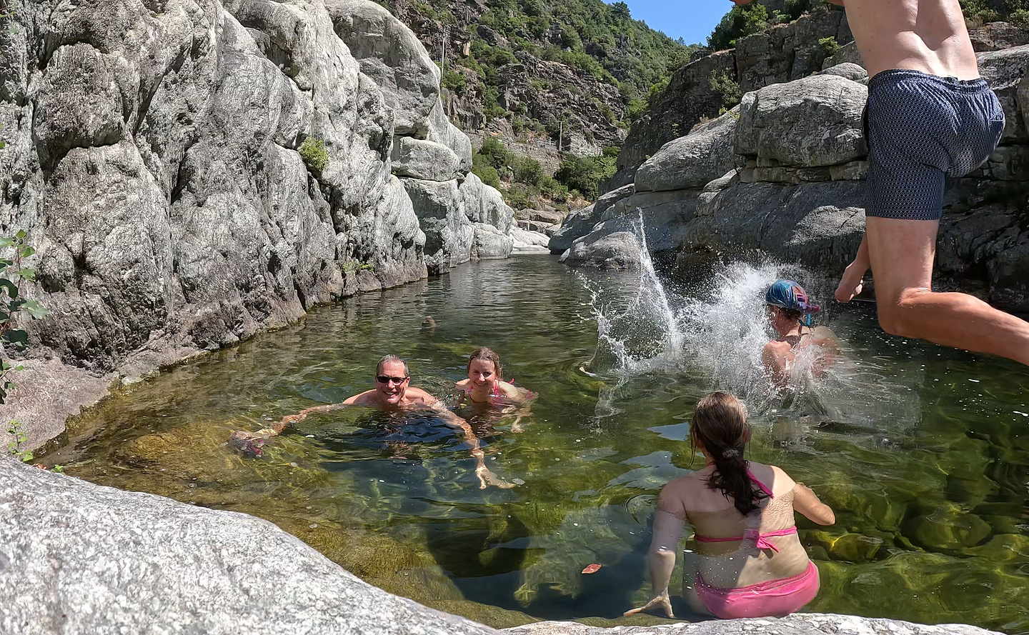 fiumorbu-swim5.jpg