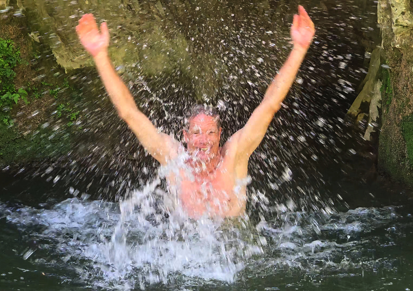frasassi-swim1.jpg