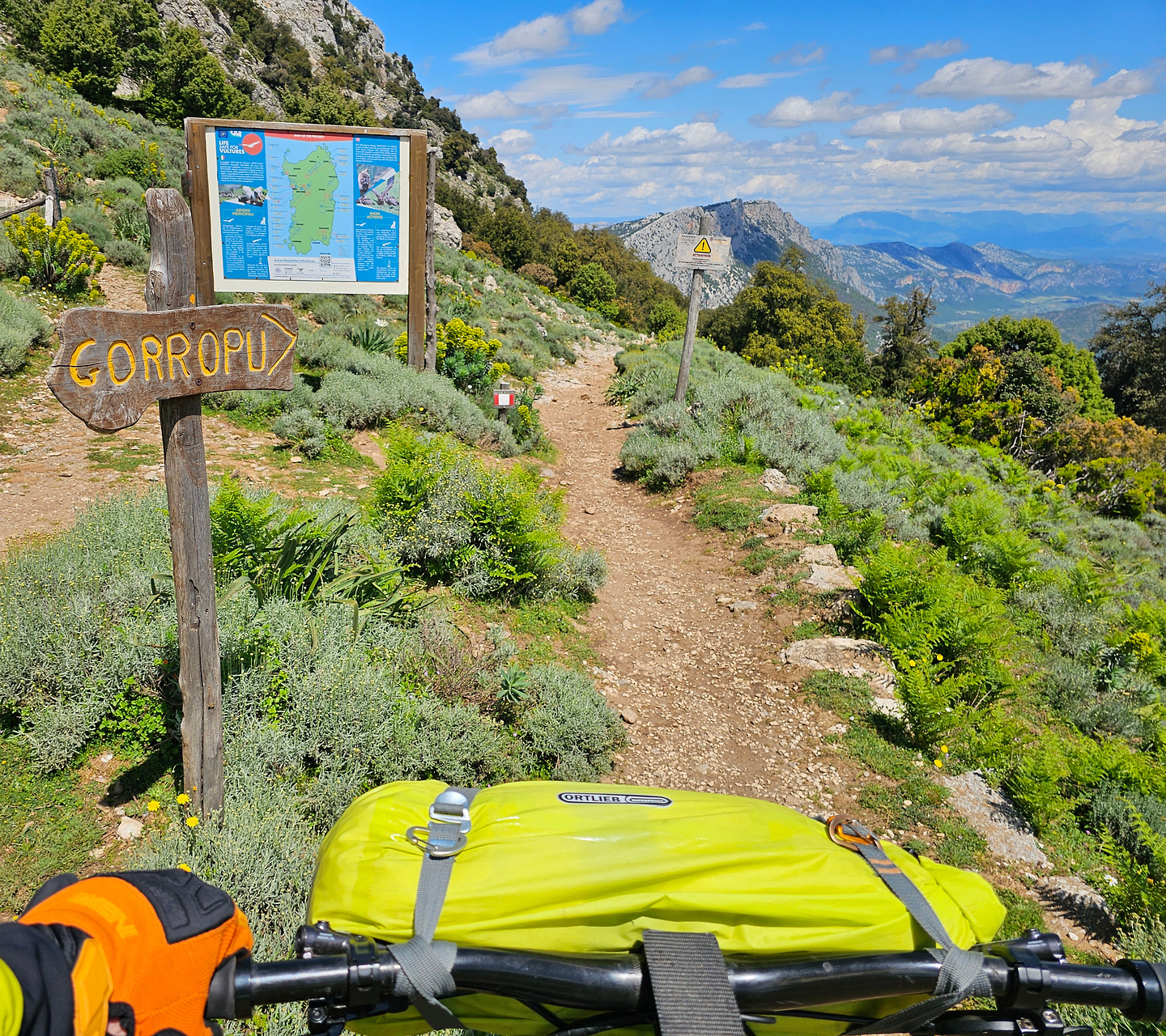 gorropu-trail2.jpg