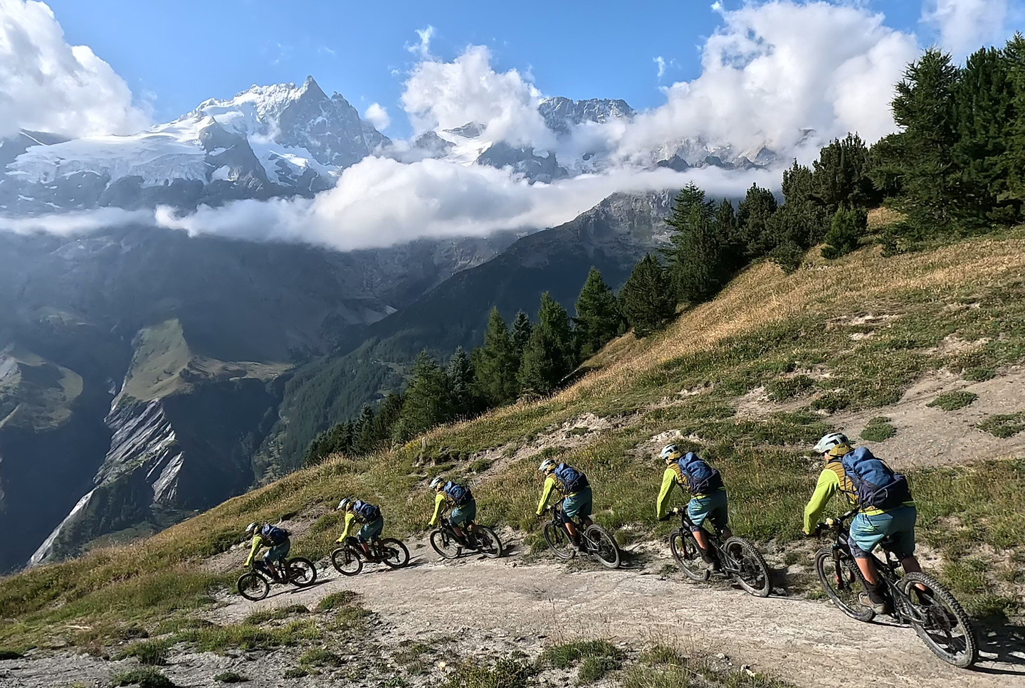 lagrave-trail3.jpg