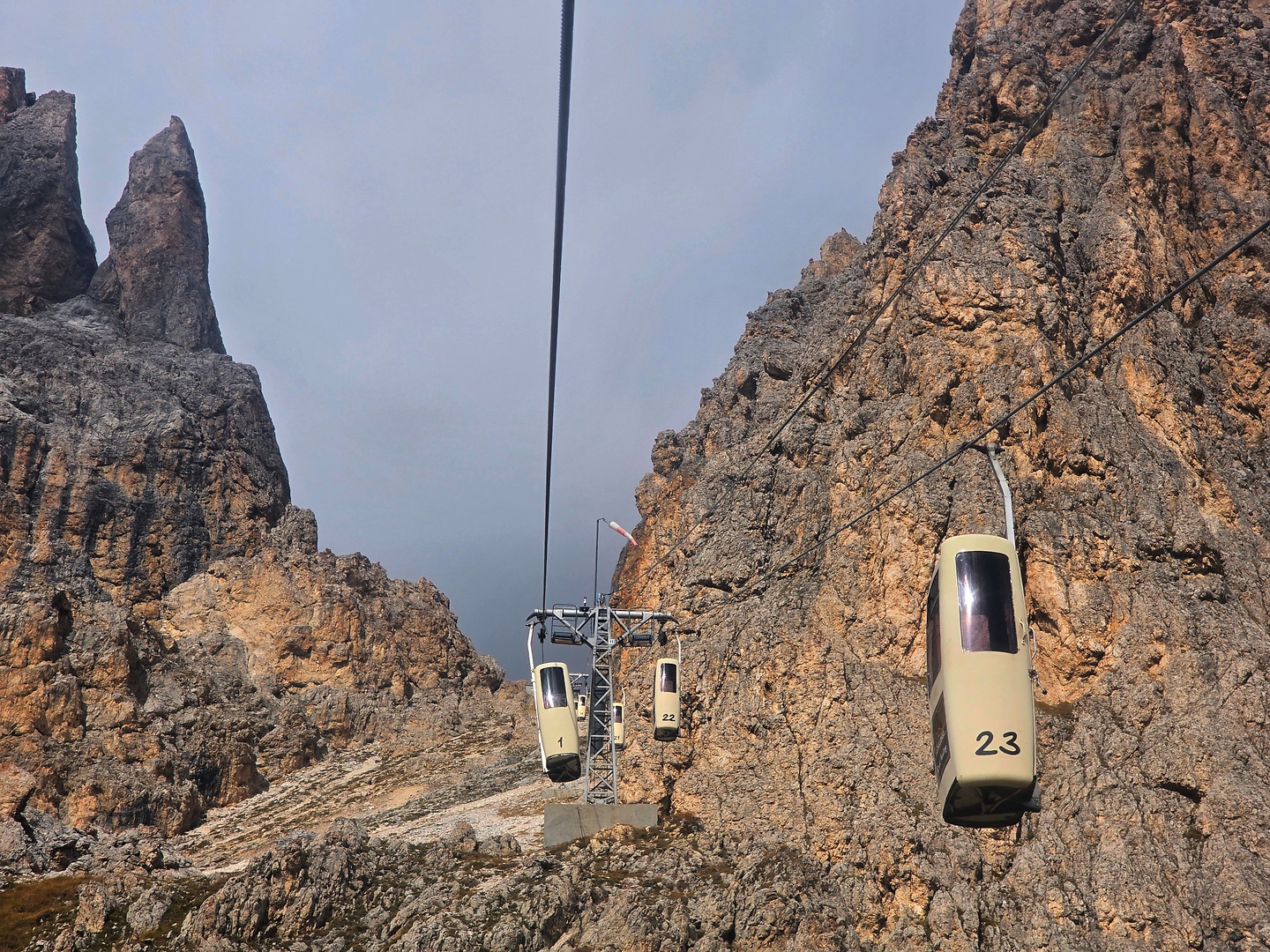 langkofel-cablecar7.jpg
