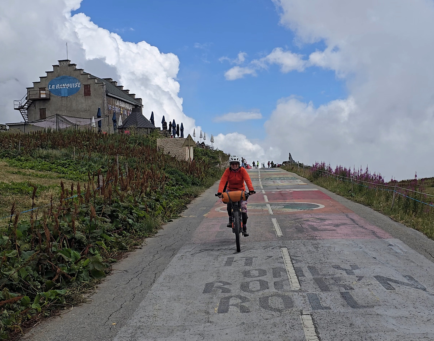 madeleine-downhill1.jpg