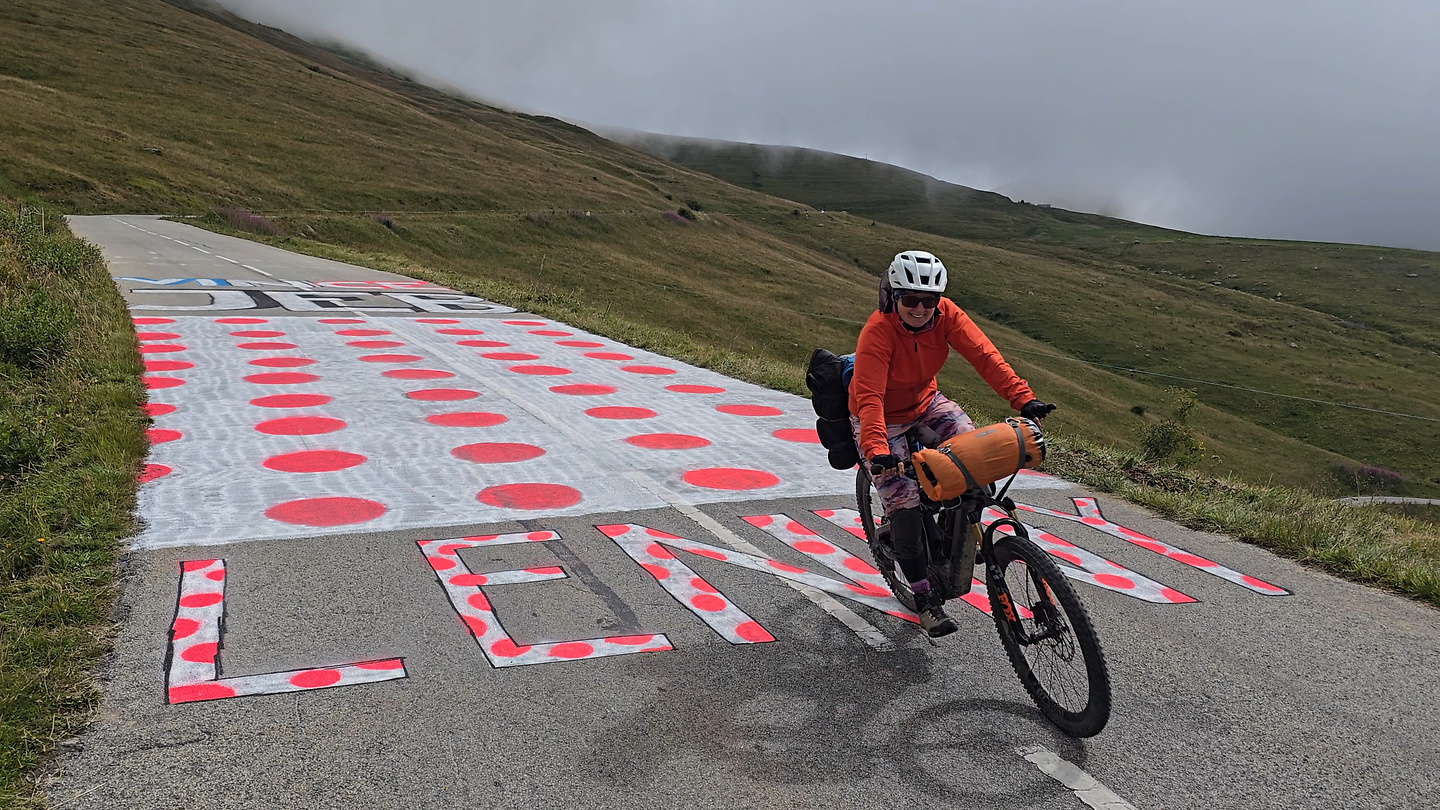 madeleine-downhill2.jpg