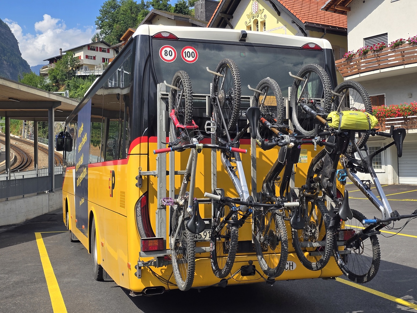 moosalp-bus.jpg