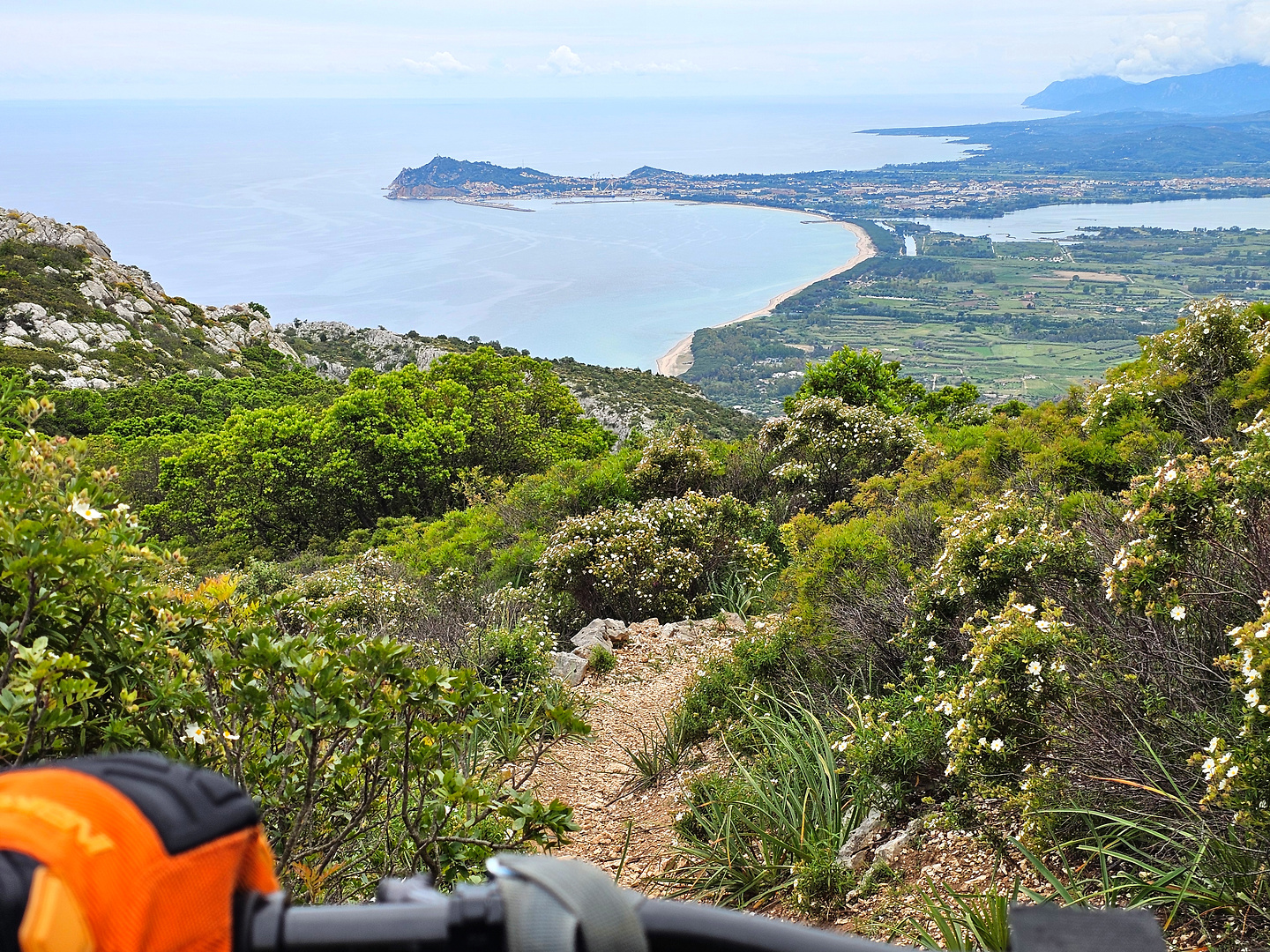 oro-trail1.jpg