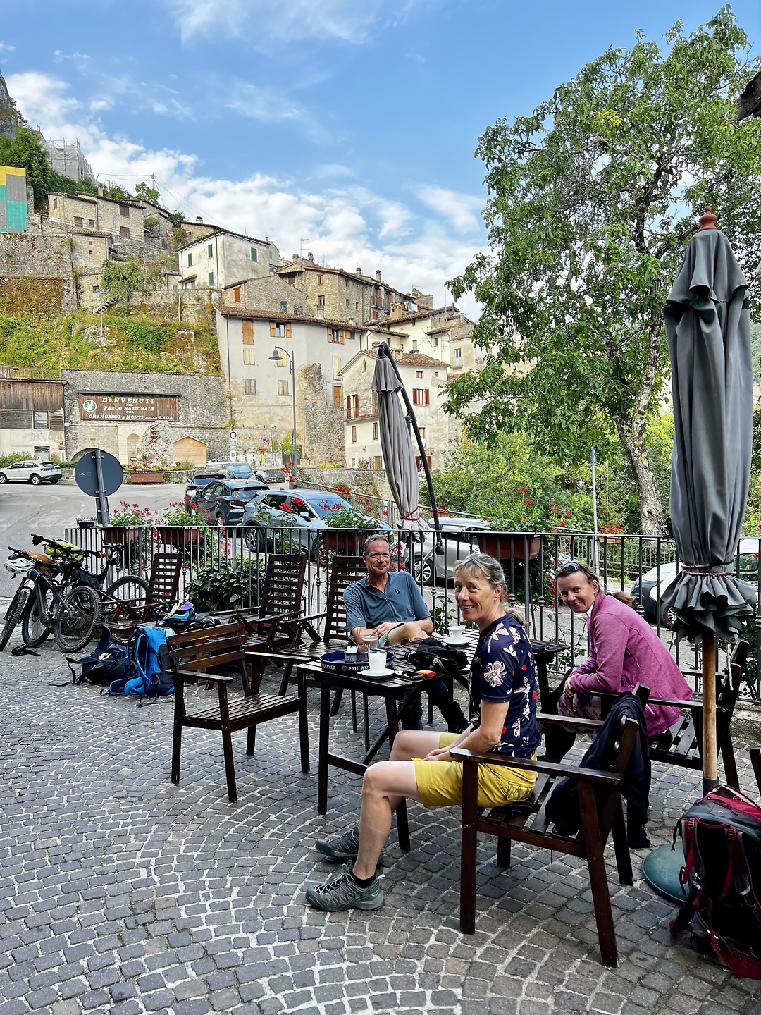 pietracamela-town1.jpg