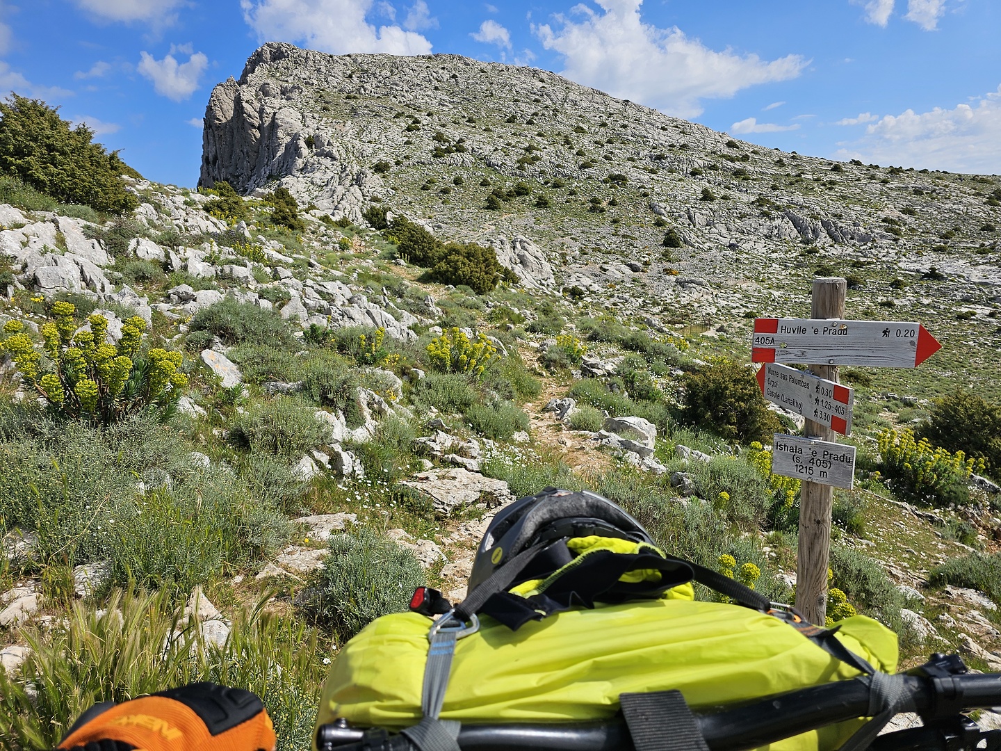 pradu405-uphill5.jpg
