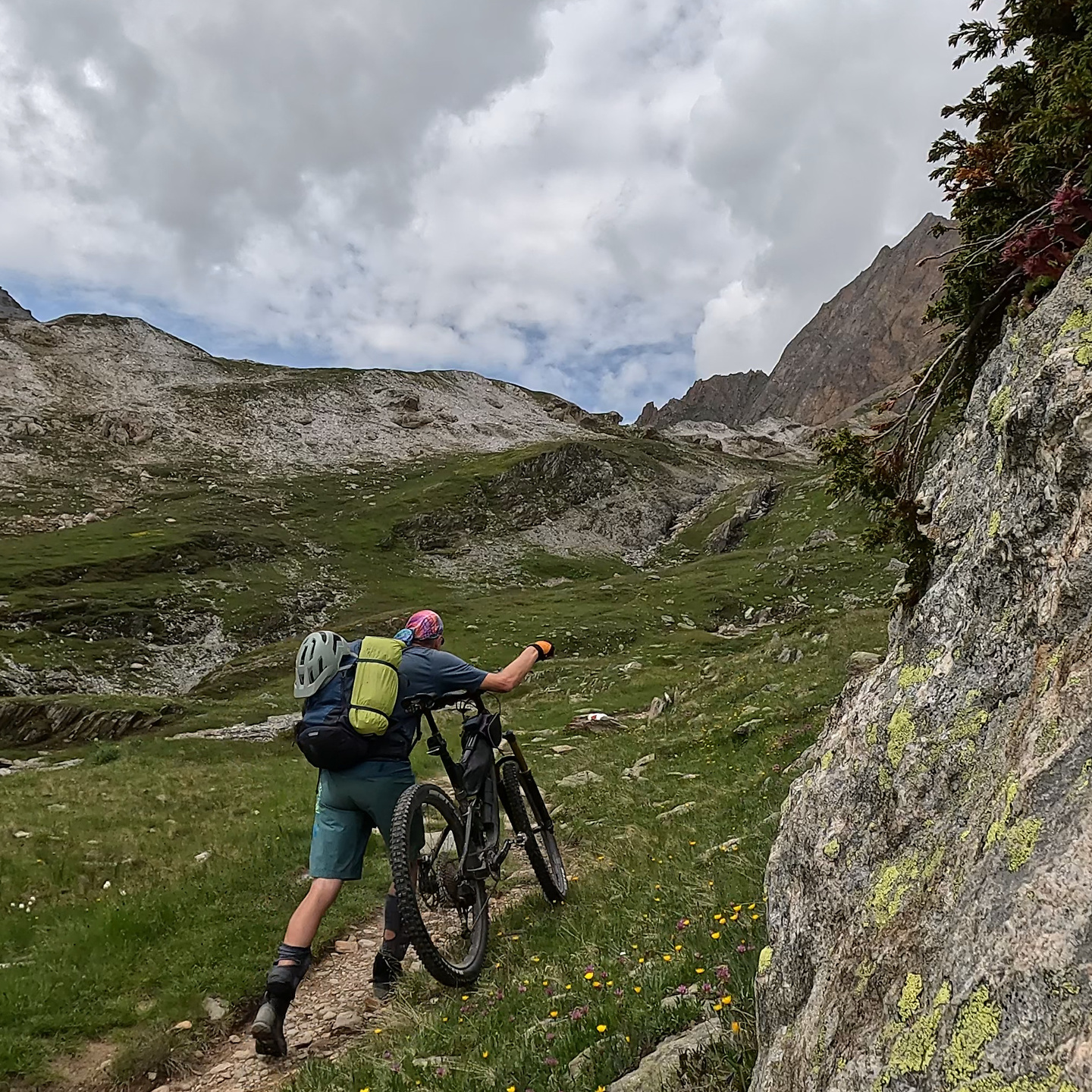 restipass-uphill2.jpg