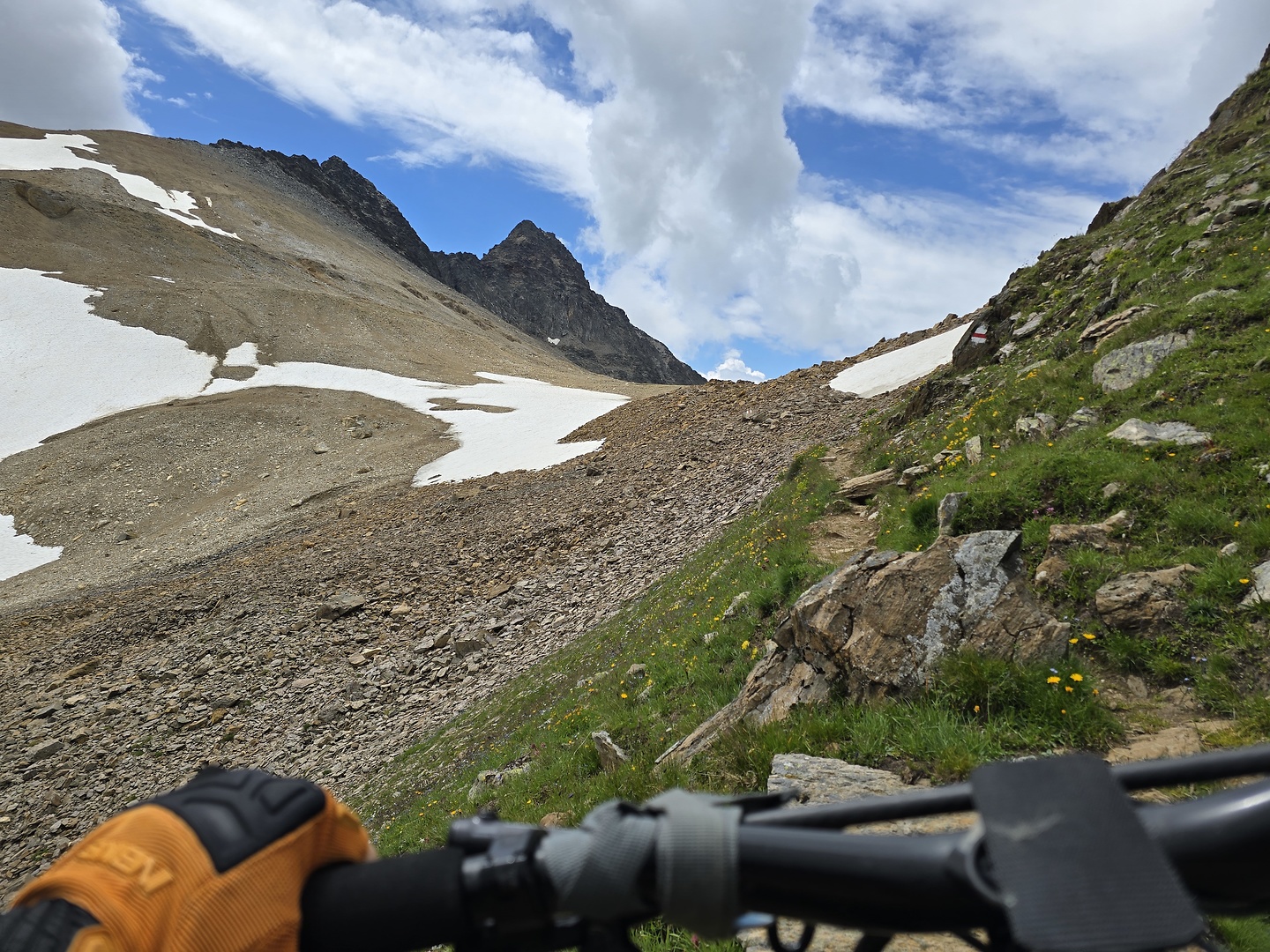 restipass-uphill4.jpg