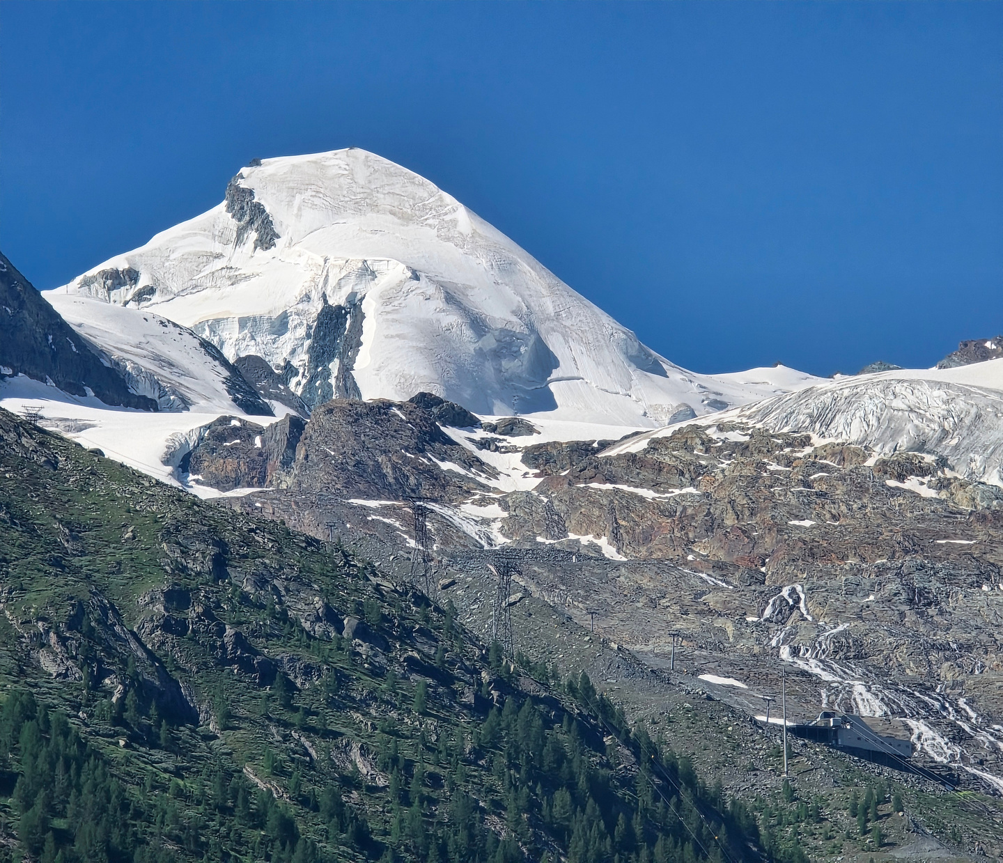 saasfee-town3.jpg