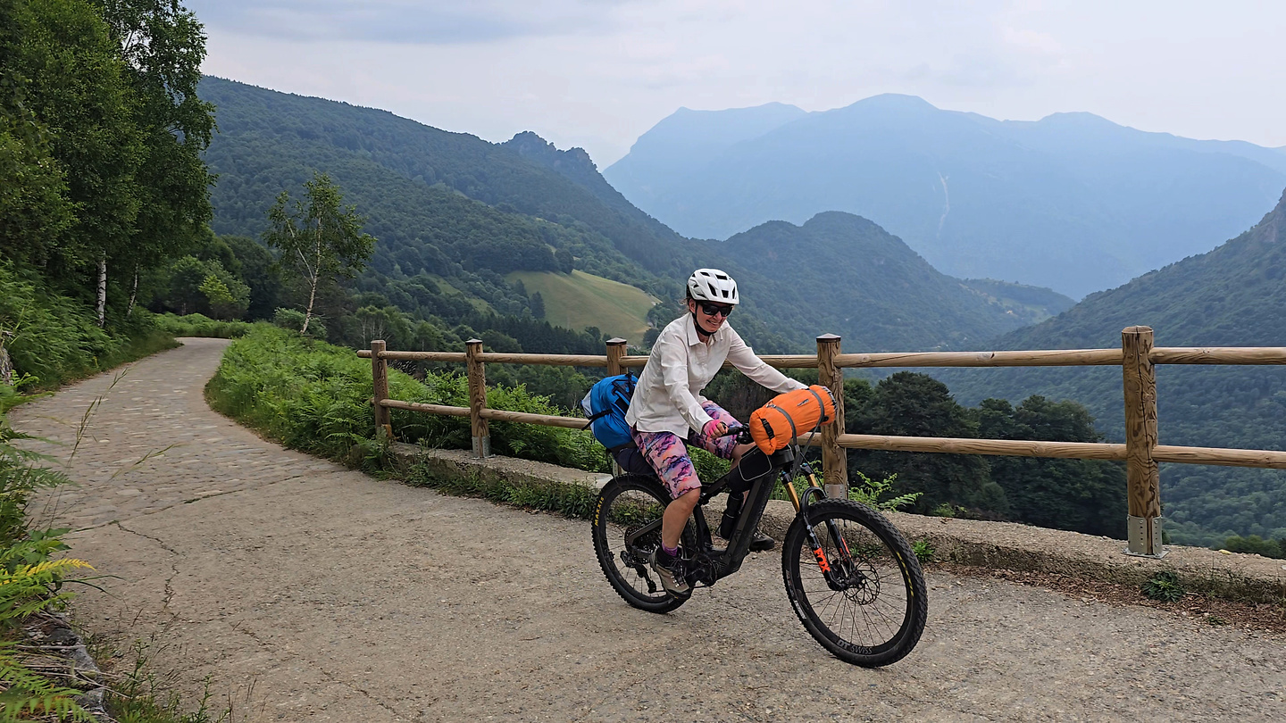 sanlucio-uphill4.jpg