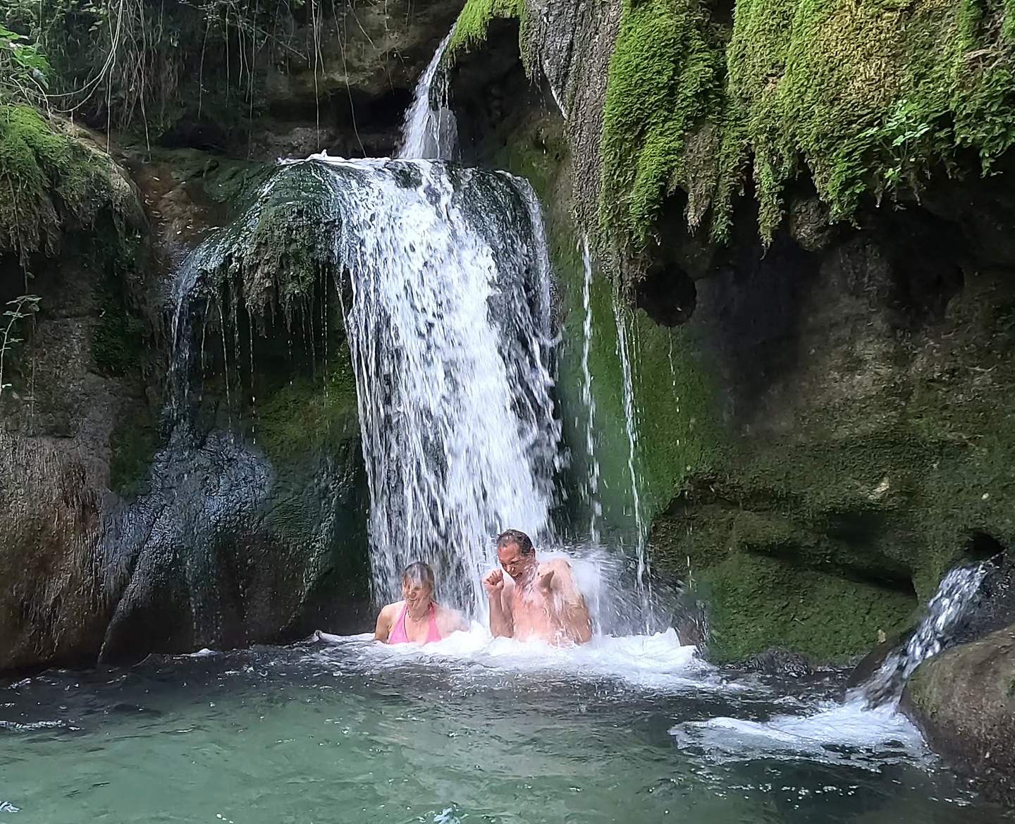 sarnano-cascata3.jpg