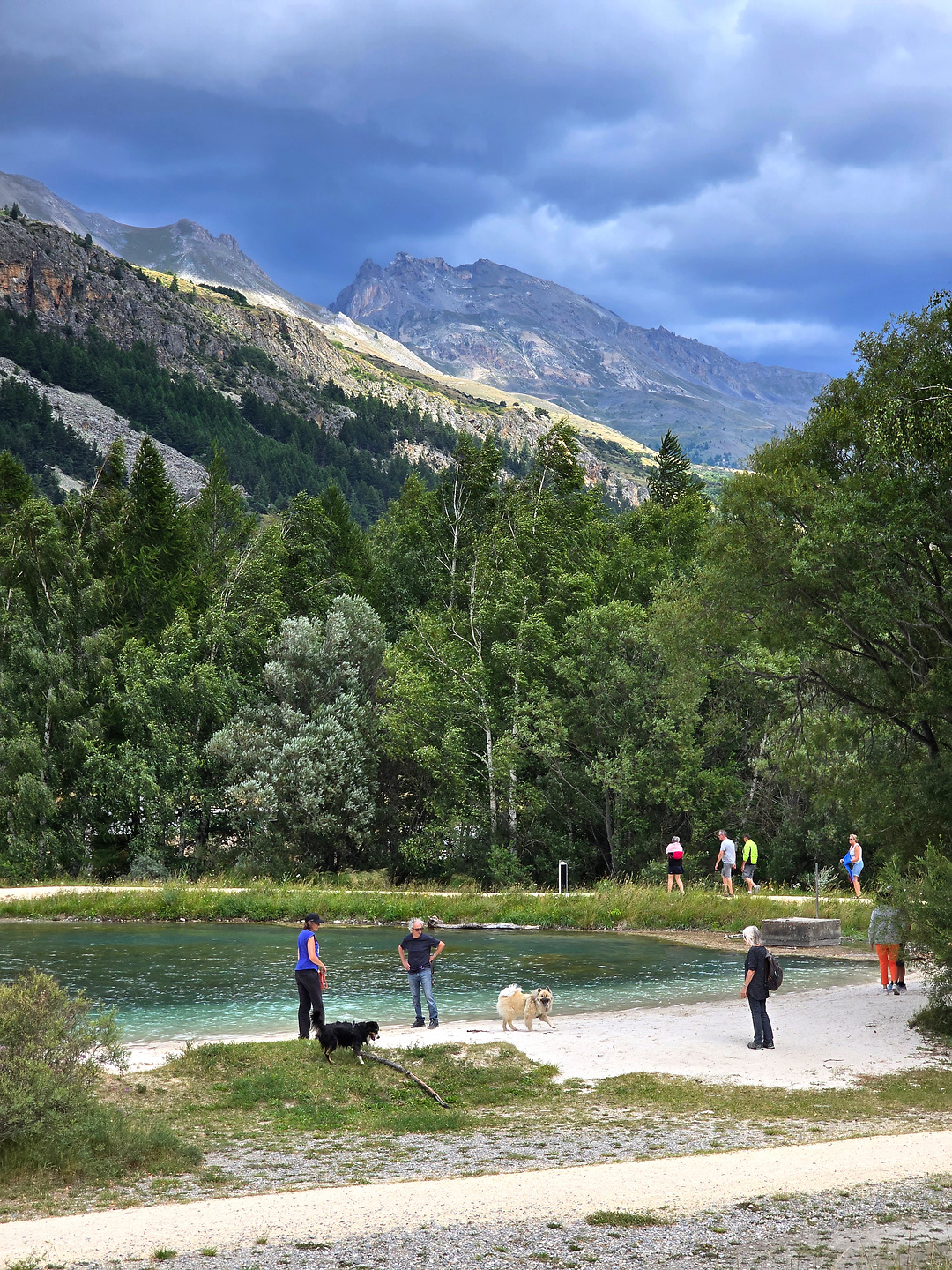 serrechevalier-lake.jpg