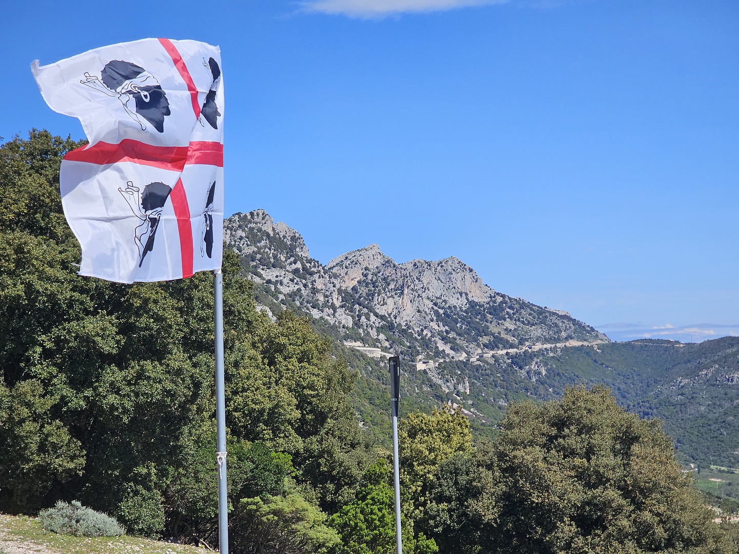 silana-road4.jpg