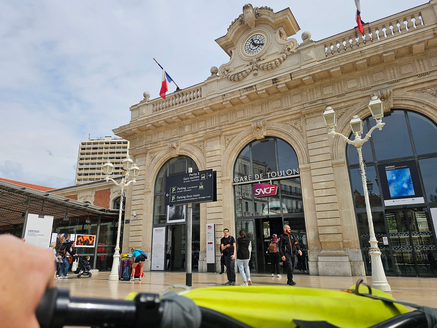 toulon-town1.jpg
