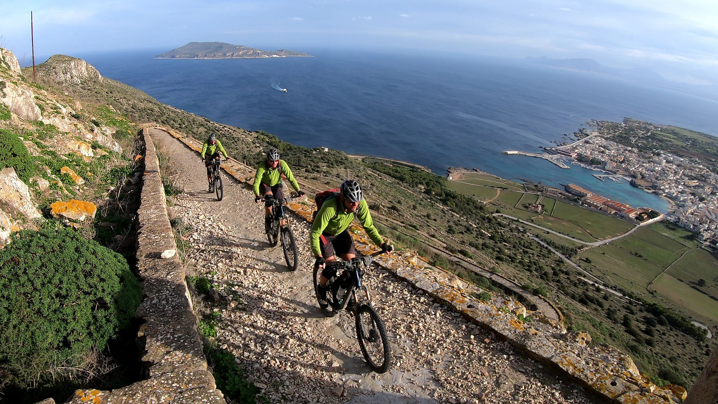 favignana-uphill7.jpg