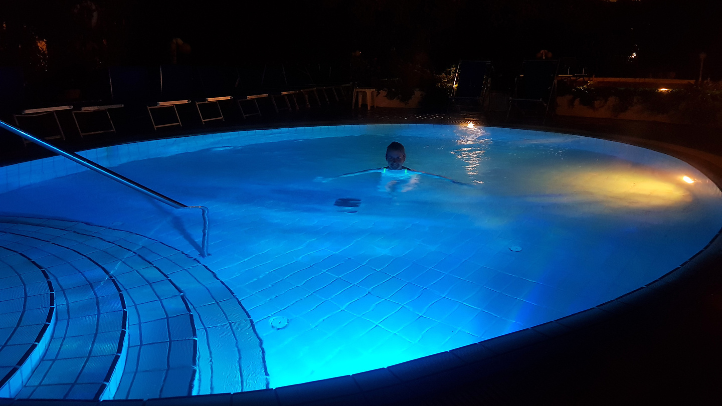 ischia-pool.jpg