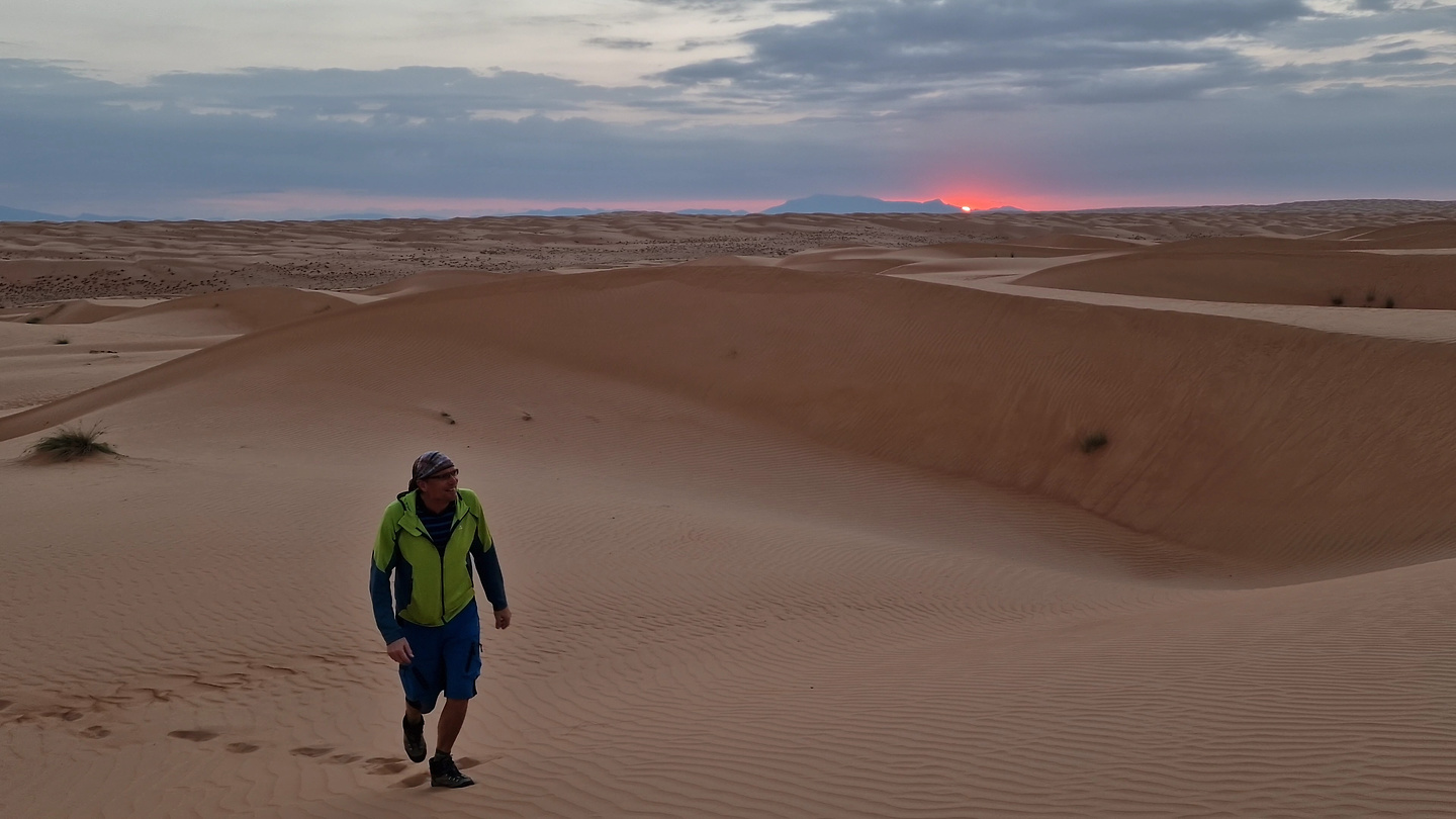 wahiba-sunrise1.jpg