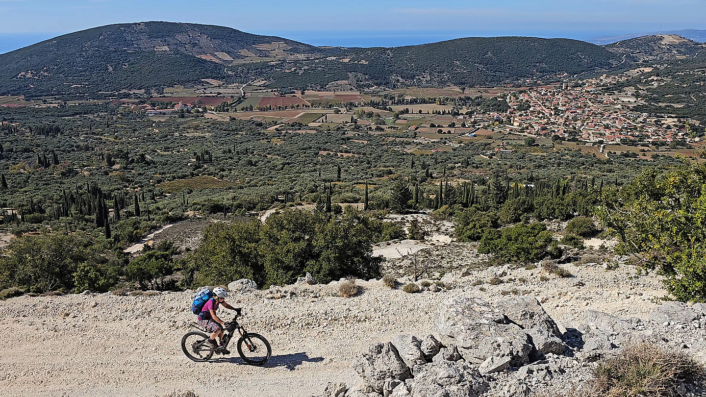 ainos-uphill4.jpg