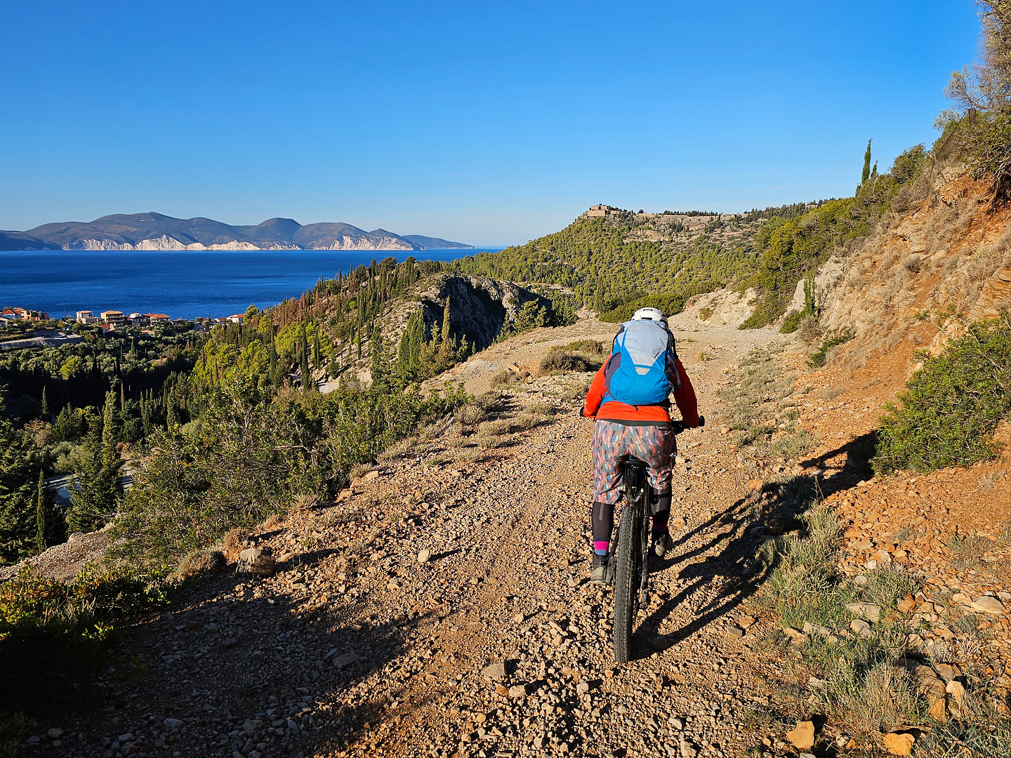 assos-trail2.jpg