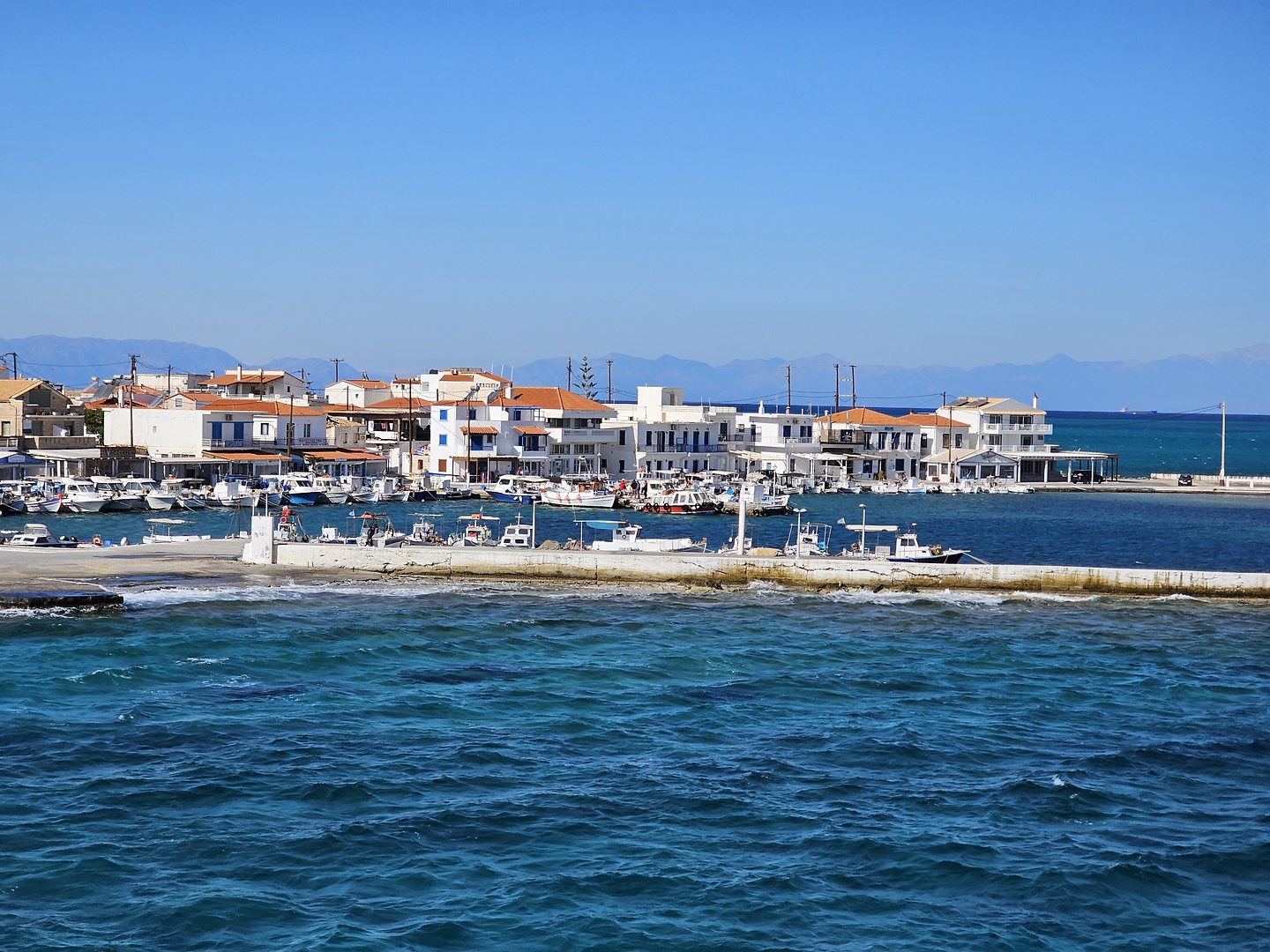 elafonisos-town1.jpg