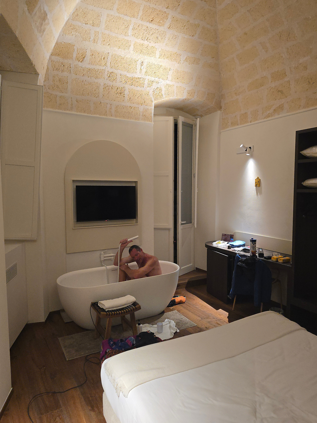 gravina-hotel3.jpg